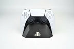 3D printed black PS5 controller stand by Lunqo, modern design, premium PlayStation accessory