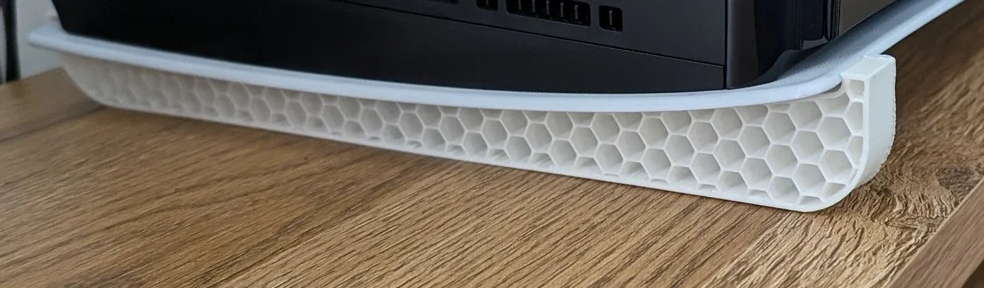Lunqo premium 3D printed honeycomb stand under console on wood surface