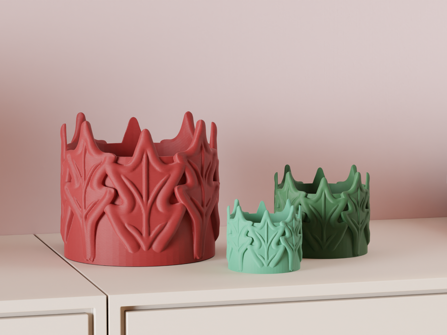 Arc – Holly-patterned Planter styled indoors