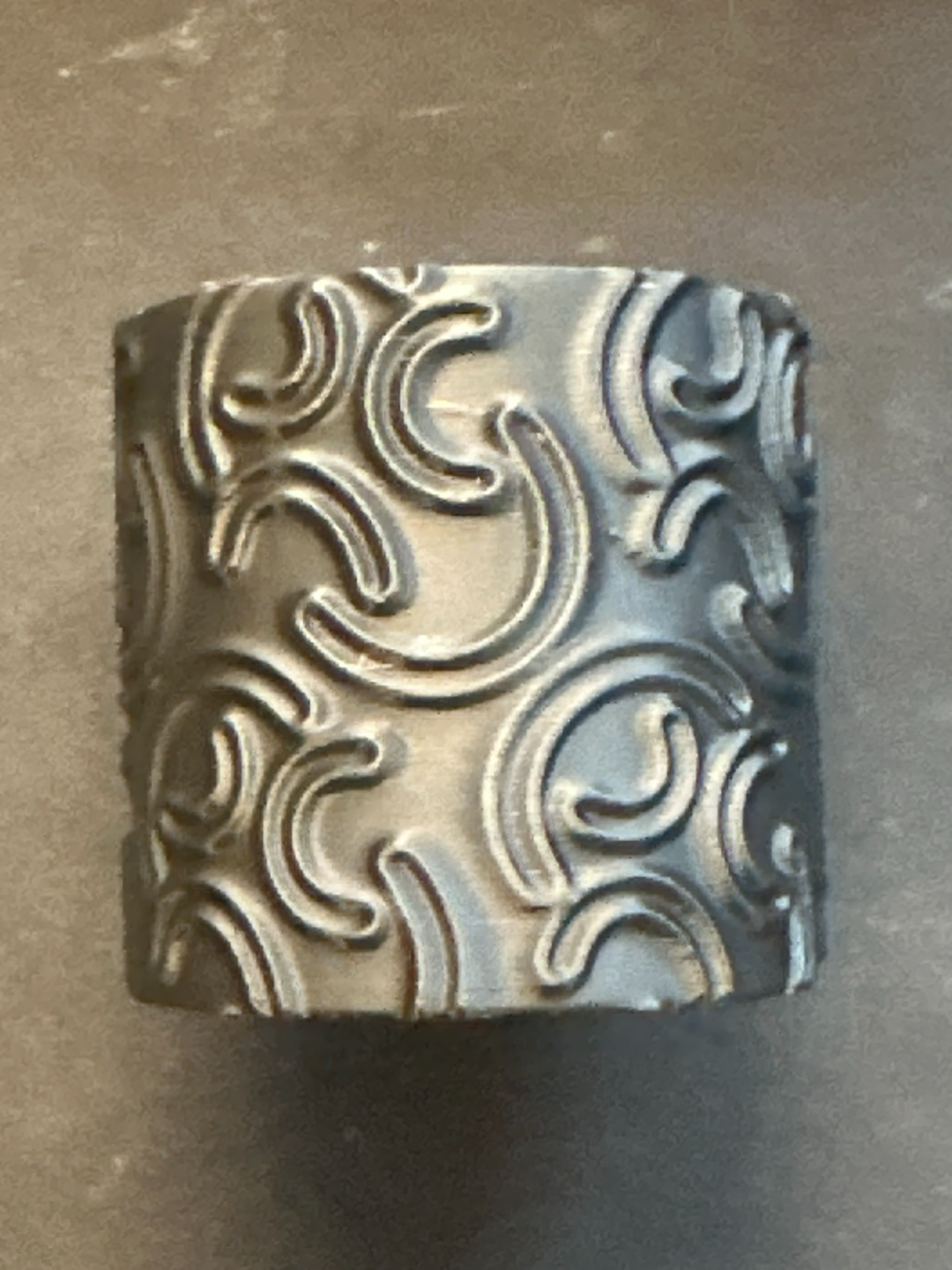 DuoForm arc-textured planter detail view 8