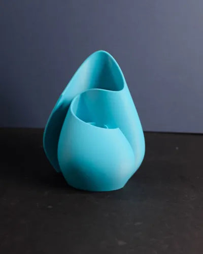 Elegant Single Flowing Vase — product image 4