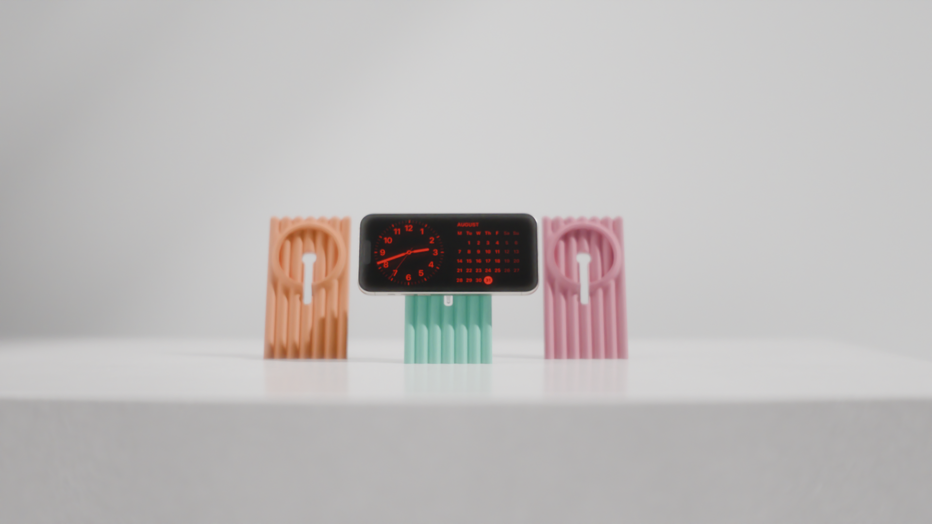 TiltDock – Minimal MagSafe Stand