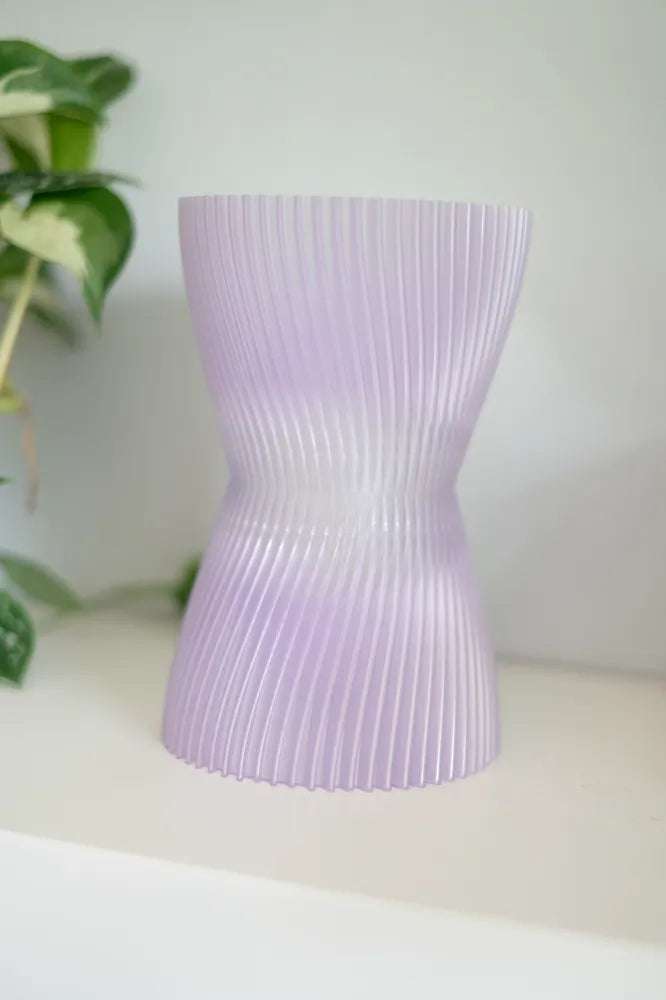 Hourglass ribbed vase view 2