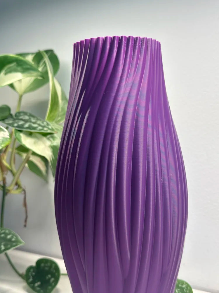 Flowing organic vase view 7