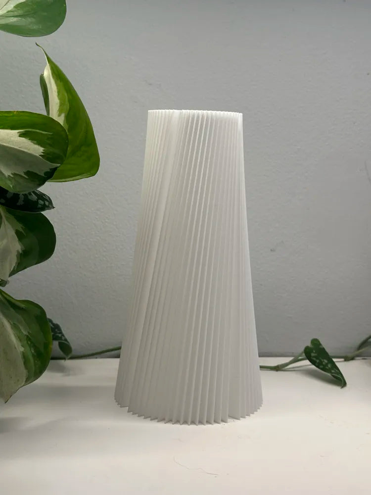 Modern minimalist vase view 3