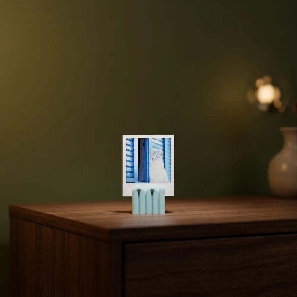 Orbit Wibble photo holder