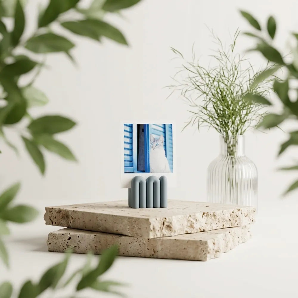 Orbit Wibble photo holder