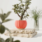 Sculptural ribbed indoor planter – product view 9