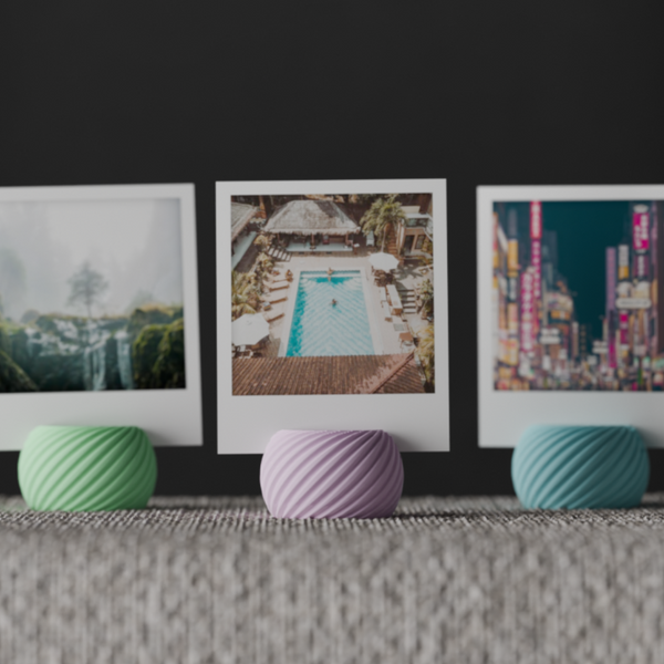 Spiral Photo Holder